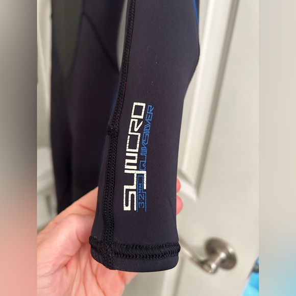 Quicksilver Youth 3/2 Synchro Full Wetsuit Back Zipper Sz 10/152 - Picture 5 of 16